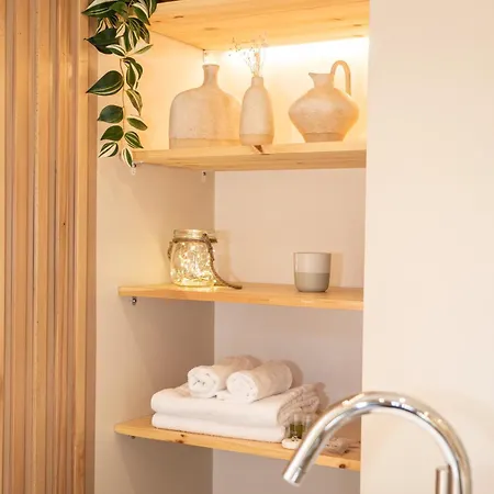 Apartment Leon Modern Near Subway - Ground Floor