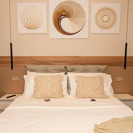 Apartment Leon Modern Near Subway - Ground Floor